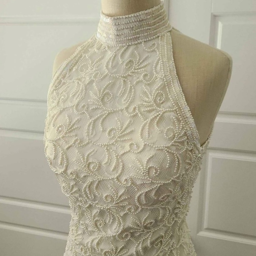 🤍VINTAGE Fully Beaded Ivory Gown🤍